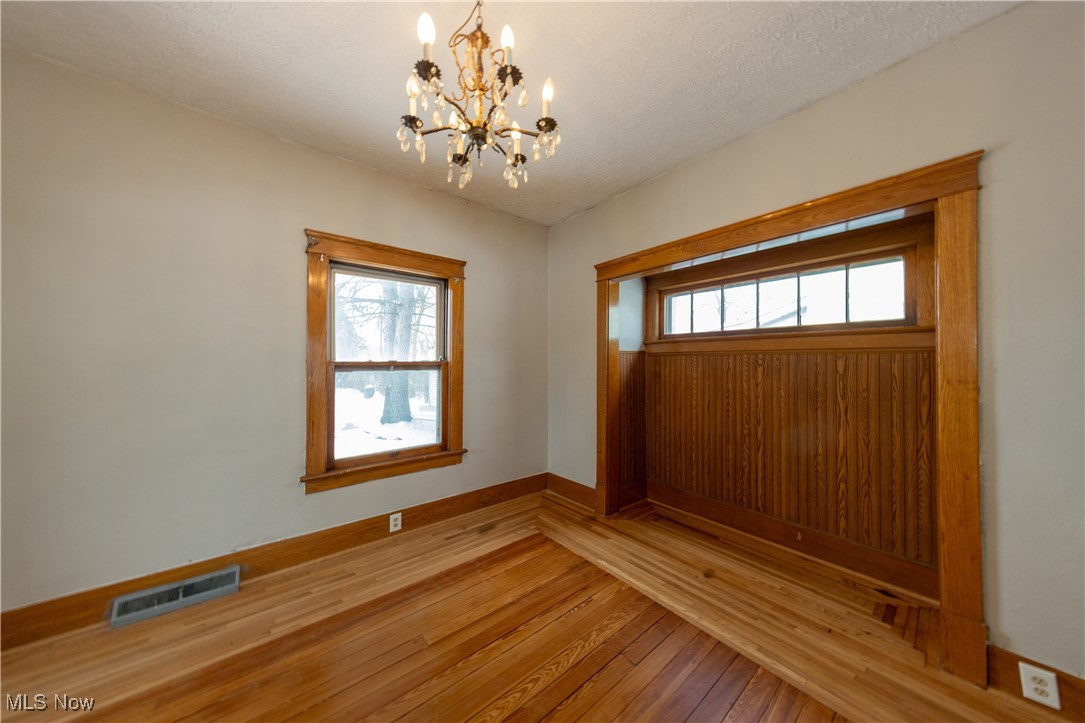 1116 Adelaide Avenue SE Warren OH 44484