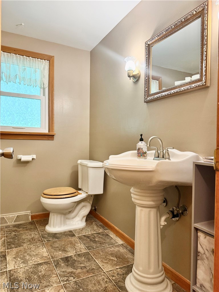 516 Queen Street Minerva OH 44657
