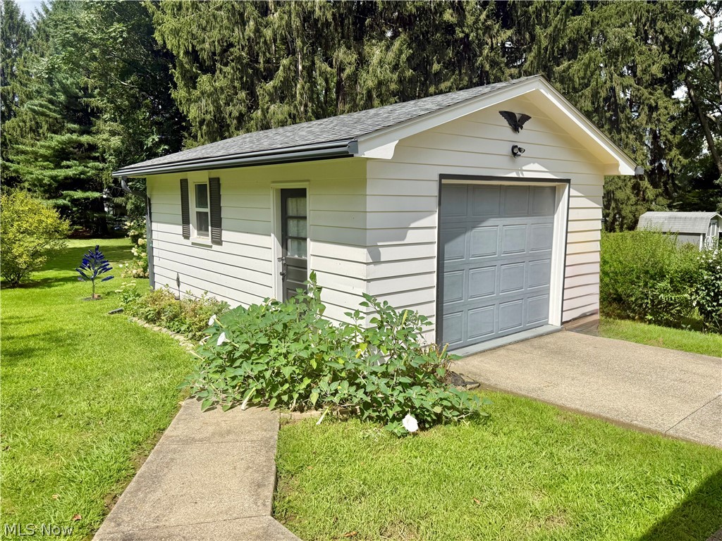 516 Queen Street Minerva OH 44657