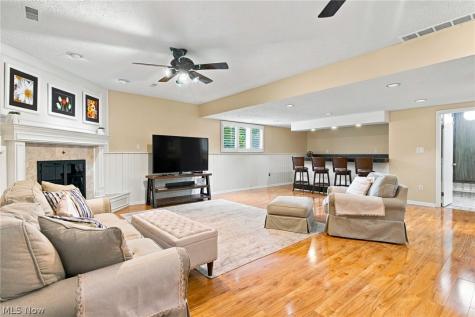 6709 Grandview Drive Independence OH 44131
