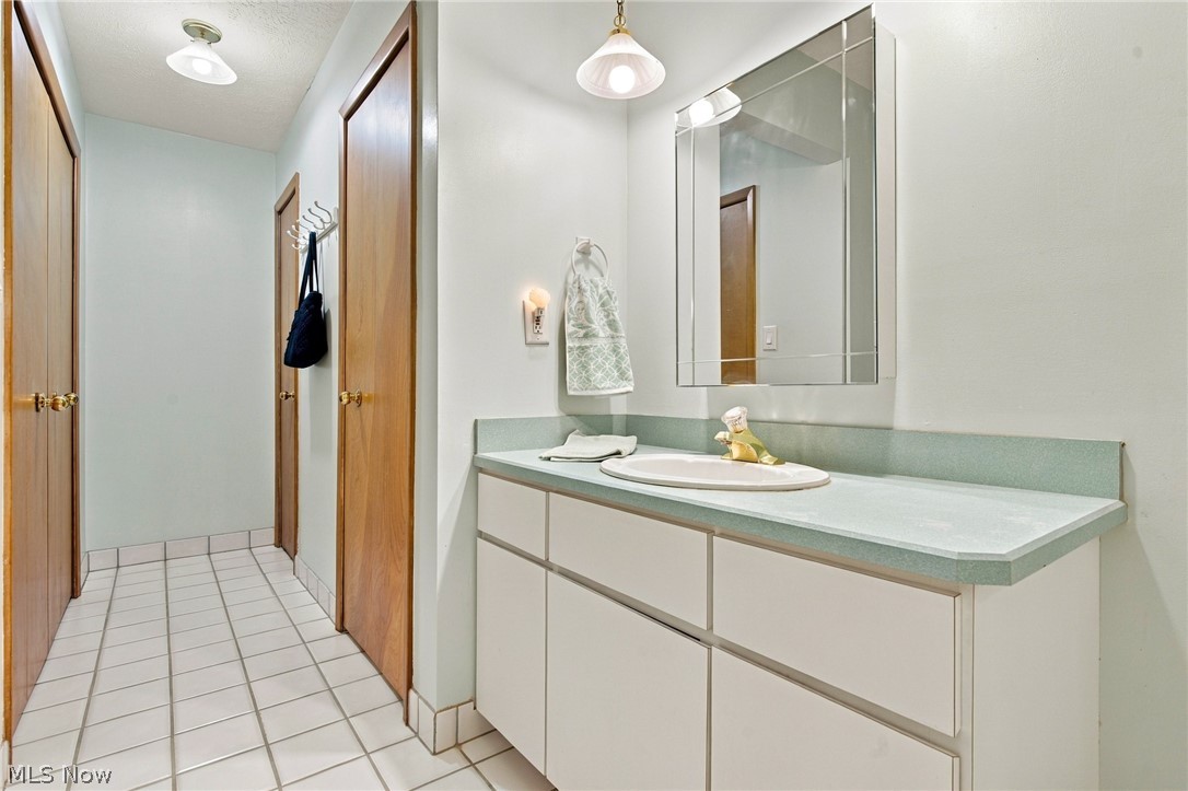 6709 Grandview Drive Independence OH 44131