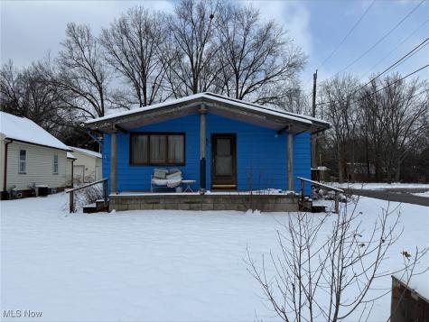 270 North Road Niles OH 44446