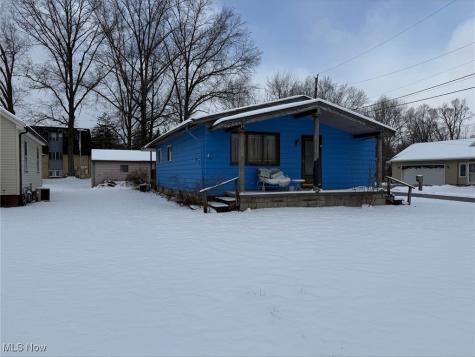 270 North Road Niles OH 44446