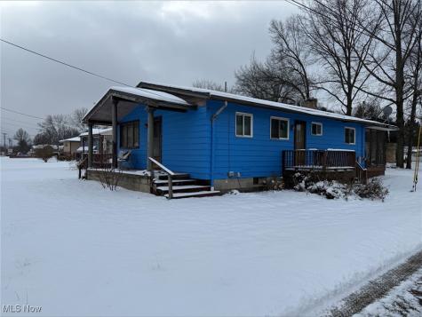 270 North Road Niles OH 44446