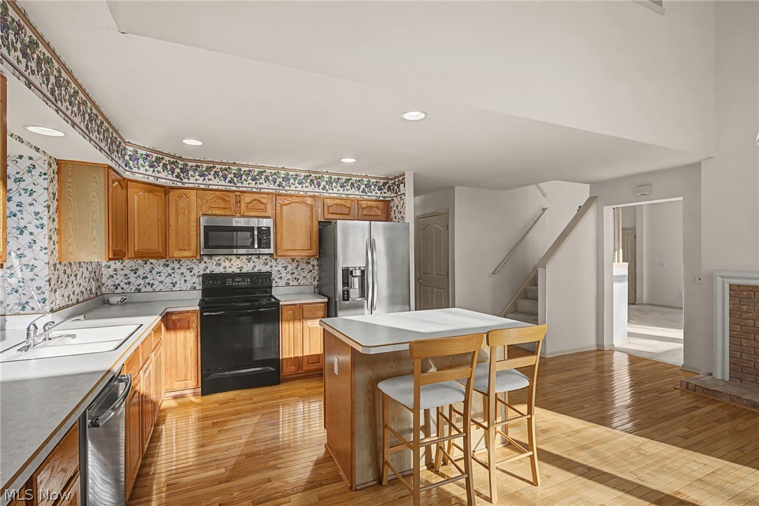 20067 Killians Grove Strongsville OH 44149