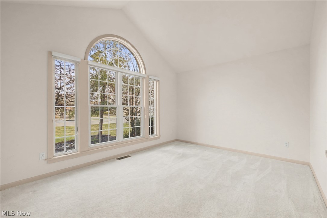 20067 Killians Grove Strongsville OH 44149