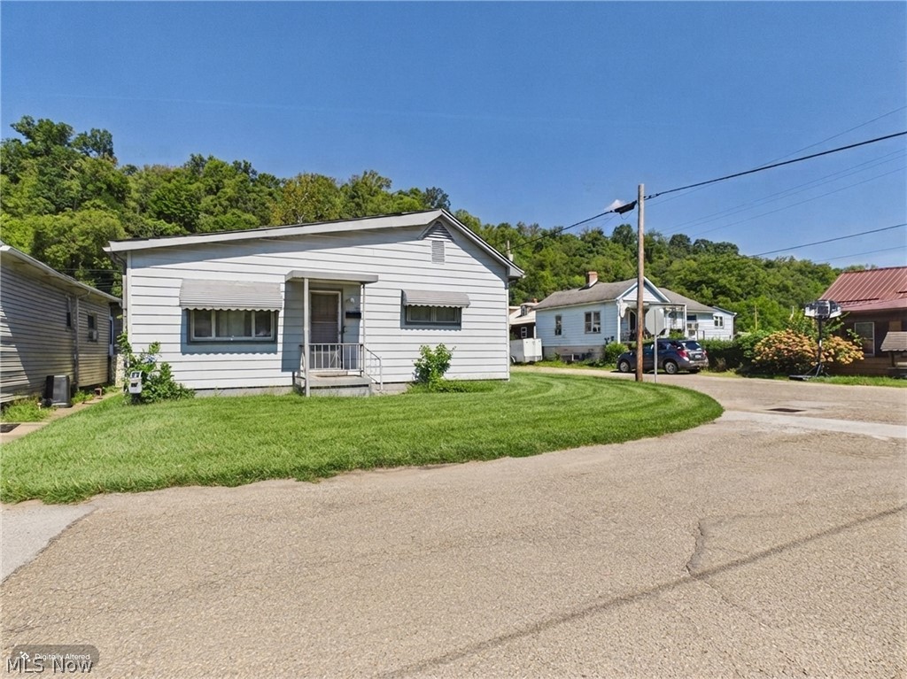 56031 W 2nd Street Bridgeport OH 43912