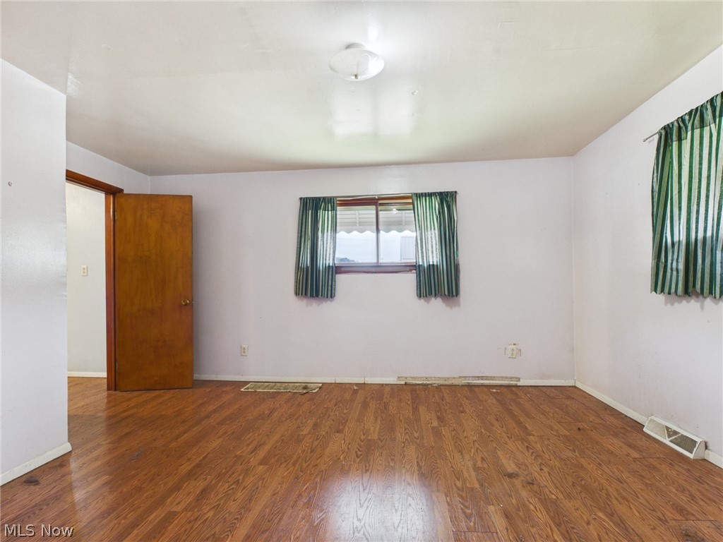 56031 W 2nd Street Bridgeport OH 43912