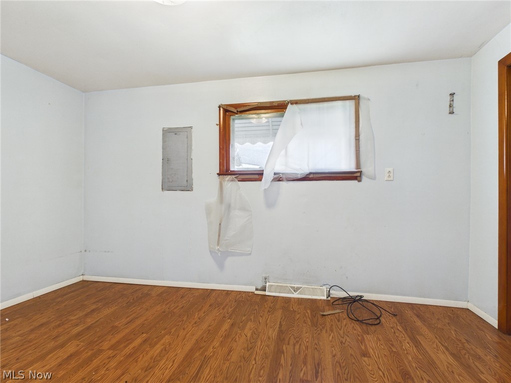 56031 W 2nd Street Bridgeport OH 43912