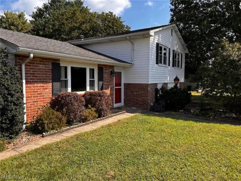 104 Shamrock Drive Marietta OH 45750