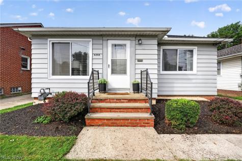 6202 Westminster Drive Parma OH 44129