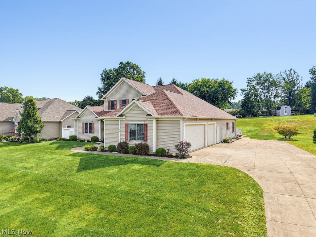 154 Whittlesey Drive Tallmadge OH 44278