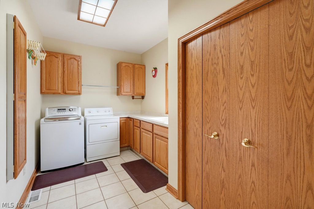 154 Whittlesey Drive Tallmadge OH 44278
