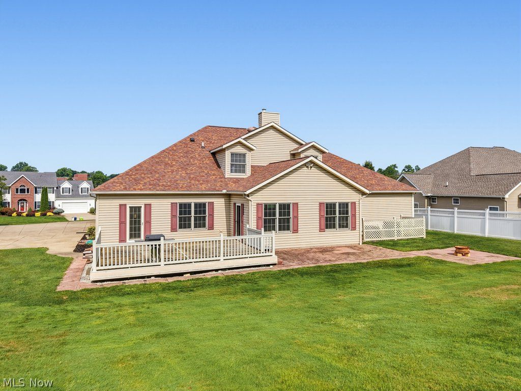 154 Whittlesey Drive Tallmadge OH 44278