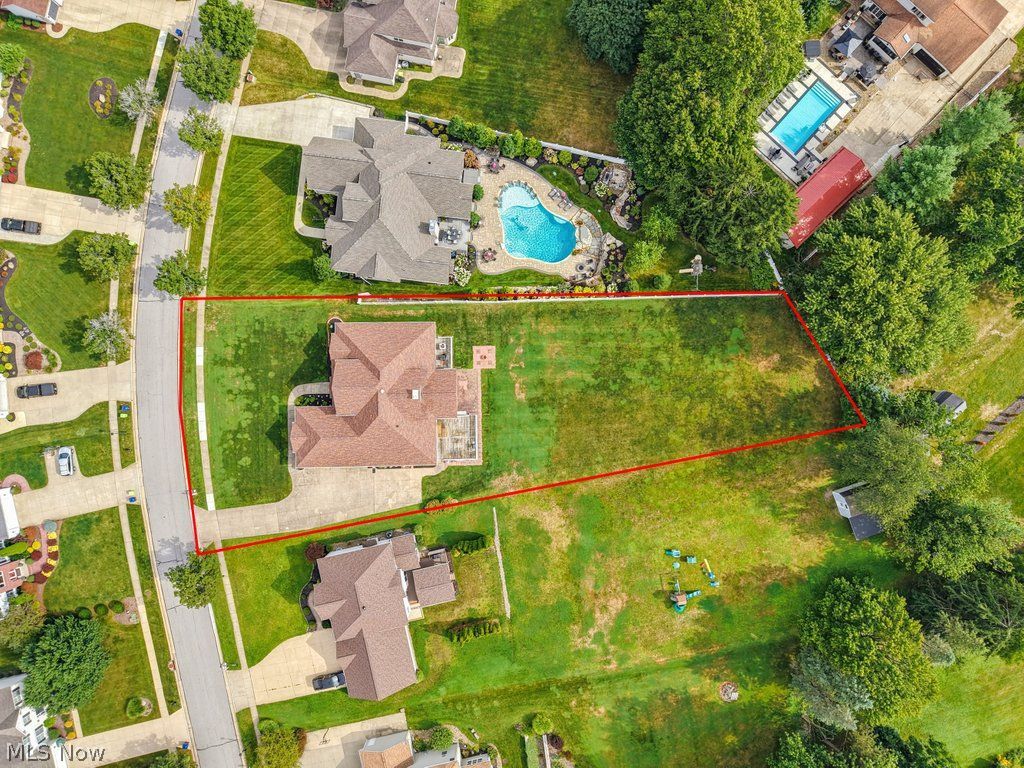 154 Whittlesey Drive Tallmadge OH 44278