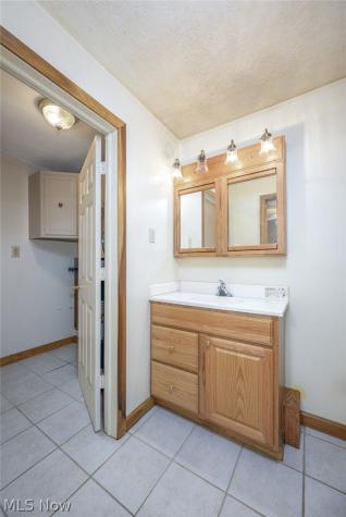 6503 Garrett Road Ravenna OH 44266