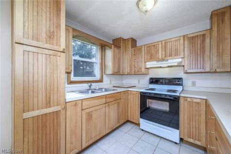 6503 Garrett Road Ravenna OH 44266