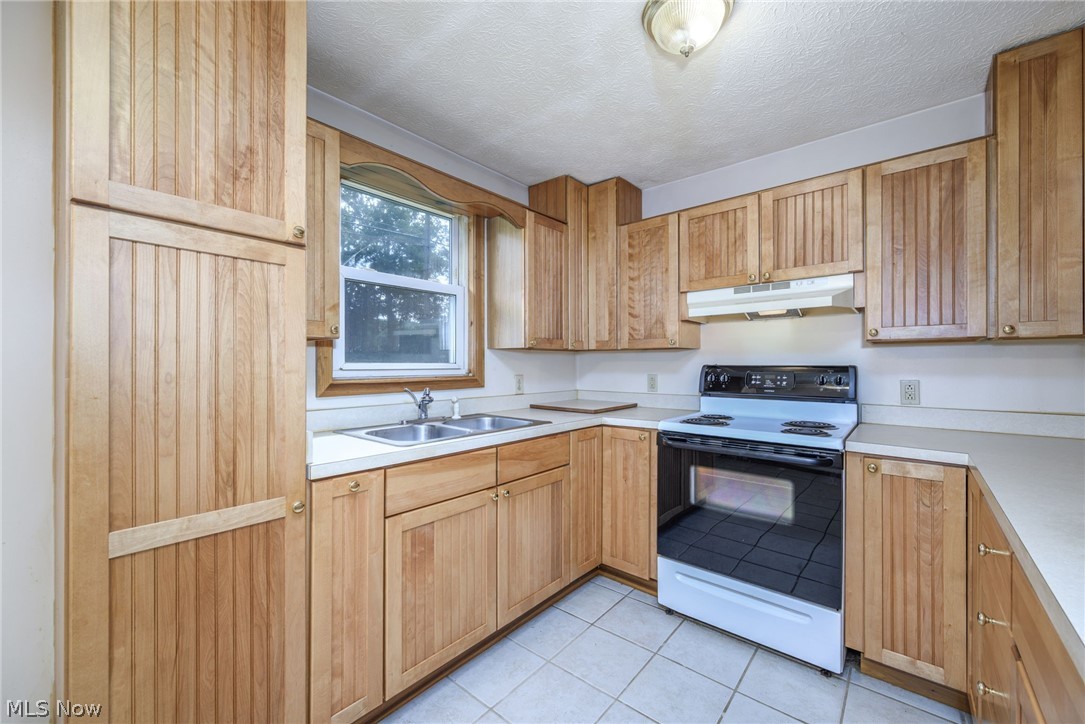 6503 Garrett Road Ravenna OH 44266