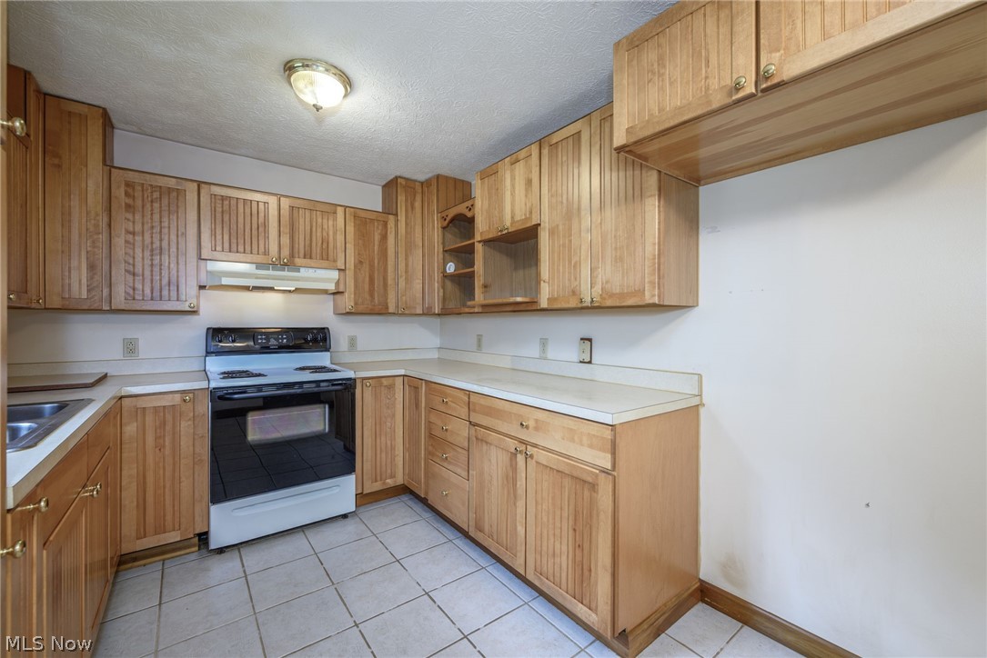 6503 Garrett Road Ravenna OH 44266