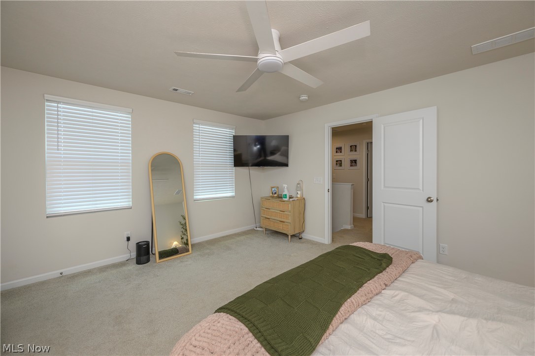 2741 Bishop Oval Barberton OH 44203