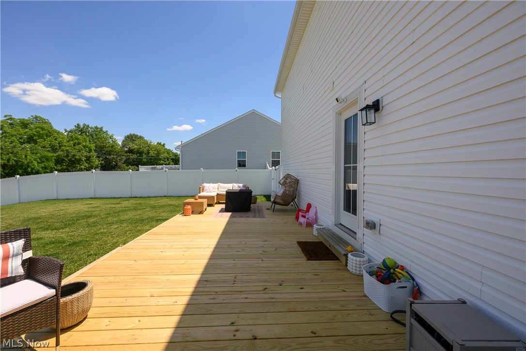 2741 Bishop Oval Barberton OH 44203