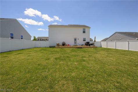 2741 Bishop Oval Barberton OH 44203