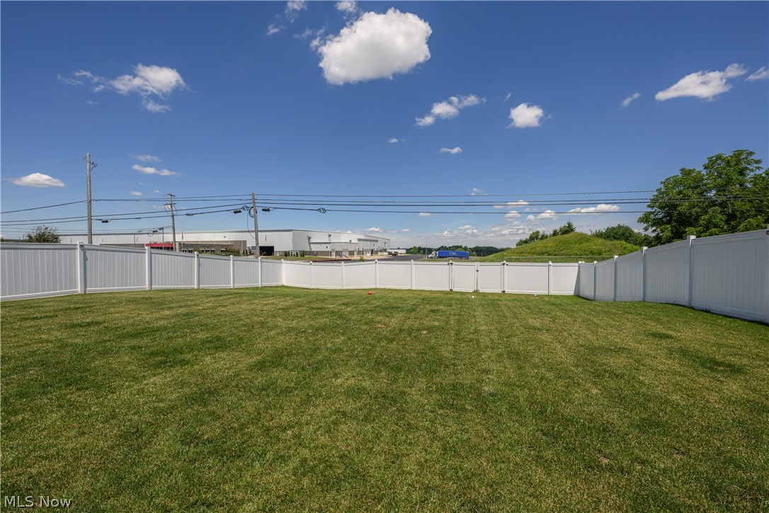 2741 Bishop Oval Barberton OH 44203