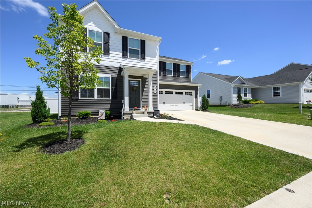2741 Bishop Oval Barberton OH 44203