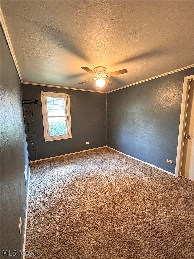 129 S Surry Road East Liverpool OH 43920