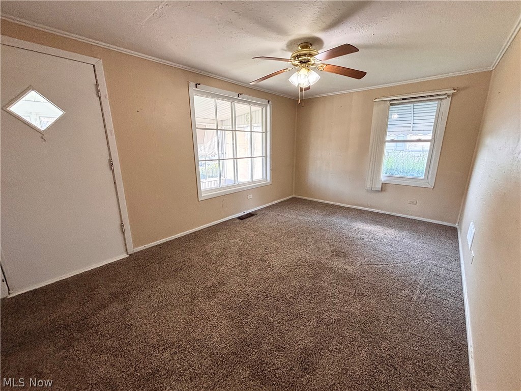 129 S Surry Road East Liverpool OH 43920