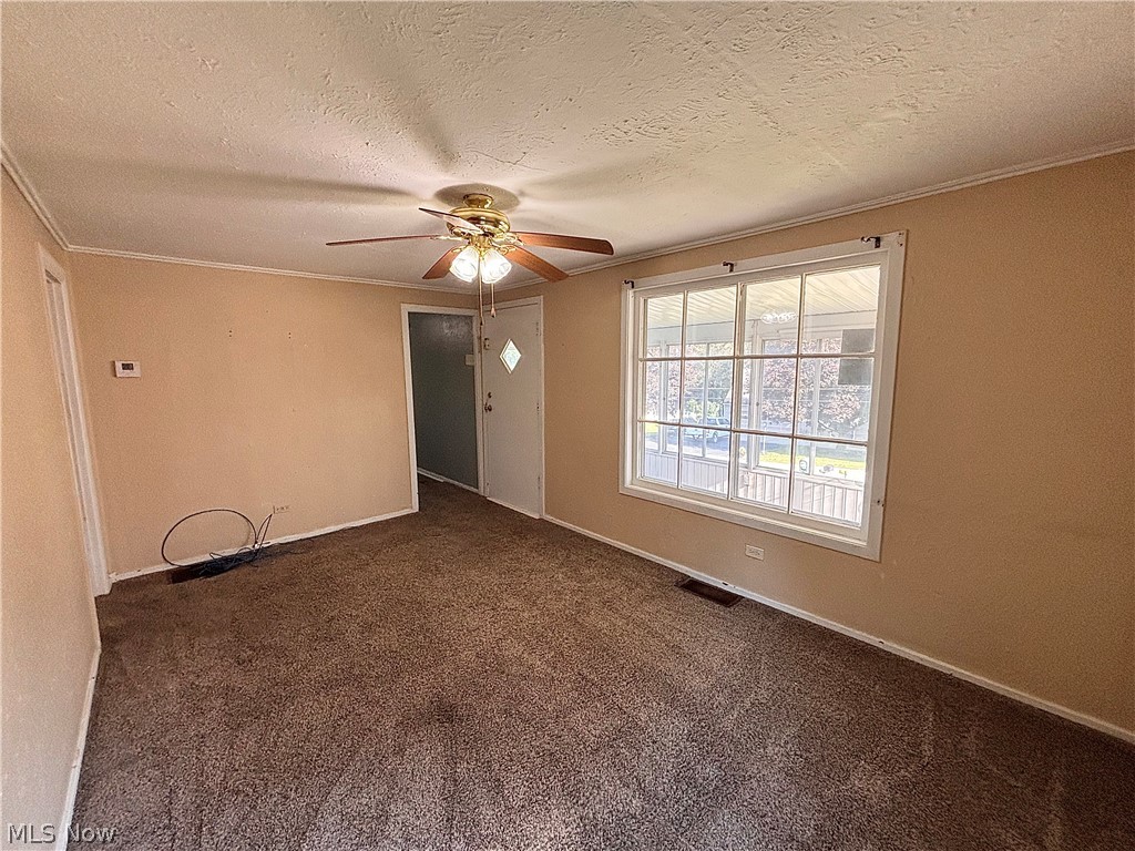 129 S Surry Road East Liverpool OH 43920