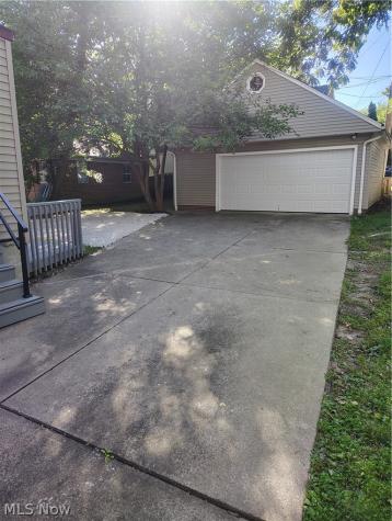 4948 Edgepark Drive Garfield Heights OH 44125
