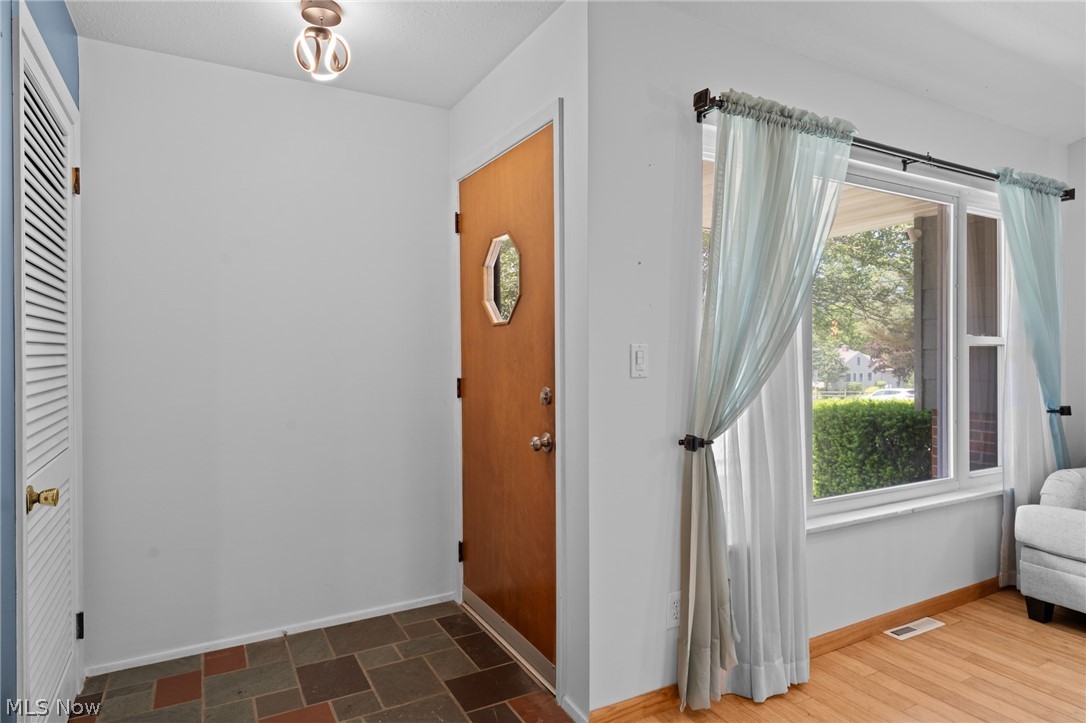815 Belwood Drive Highland Heights OH 44143
