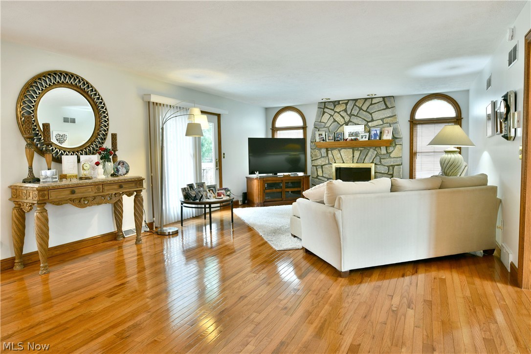 8965 South Street SE Warren OH 44484