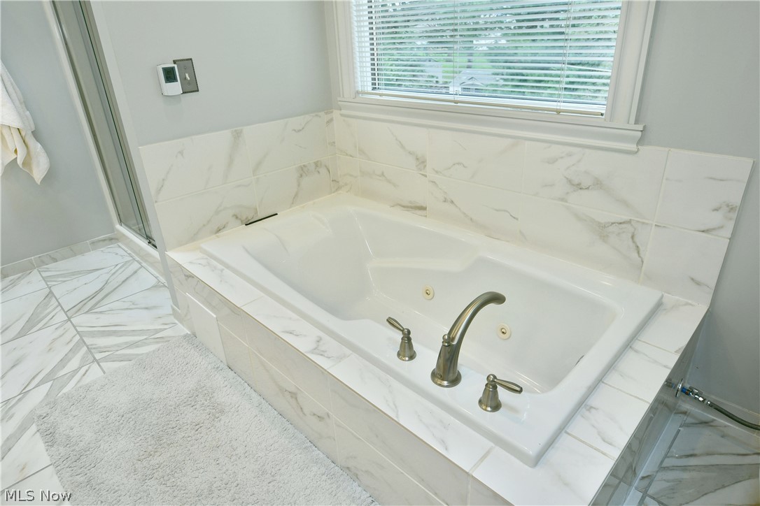 8965 South Street SE Warren OH 44484