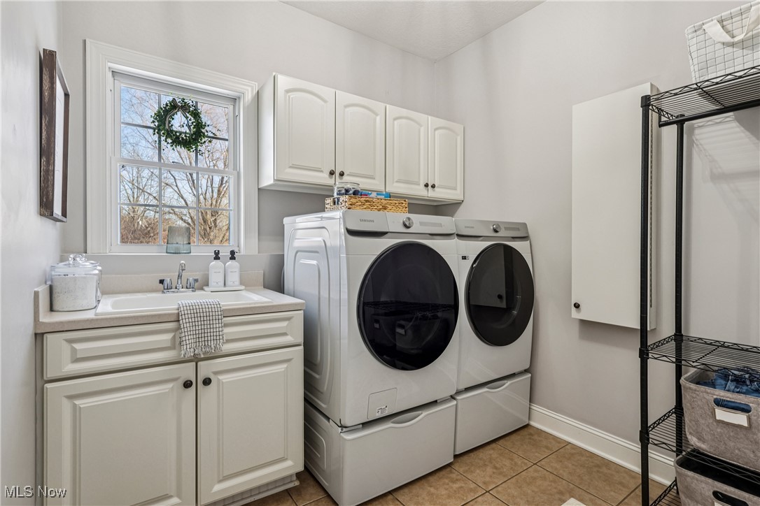 210 Lookout Point Aurora OH 44202