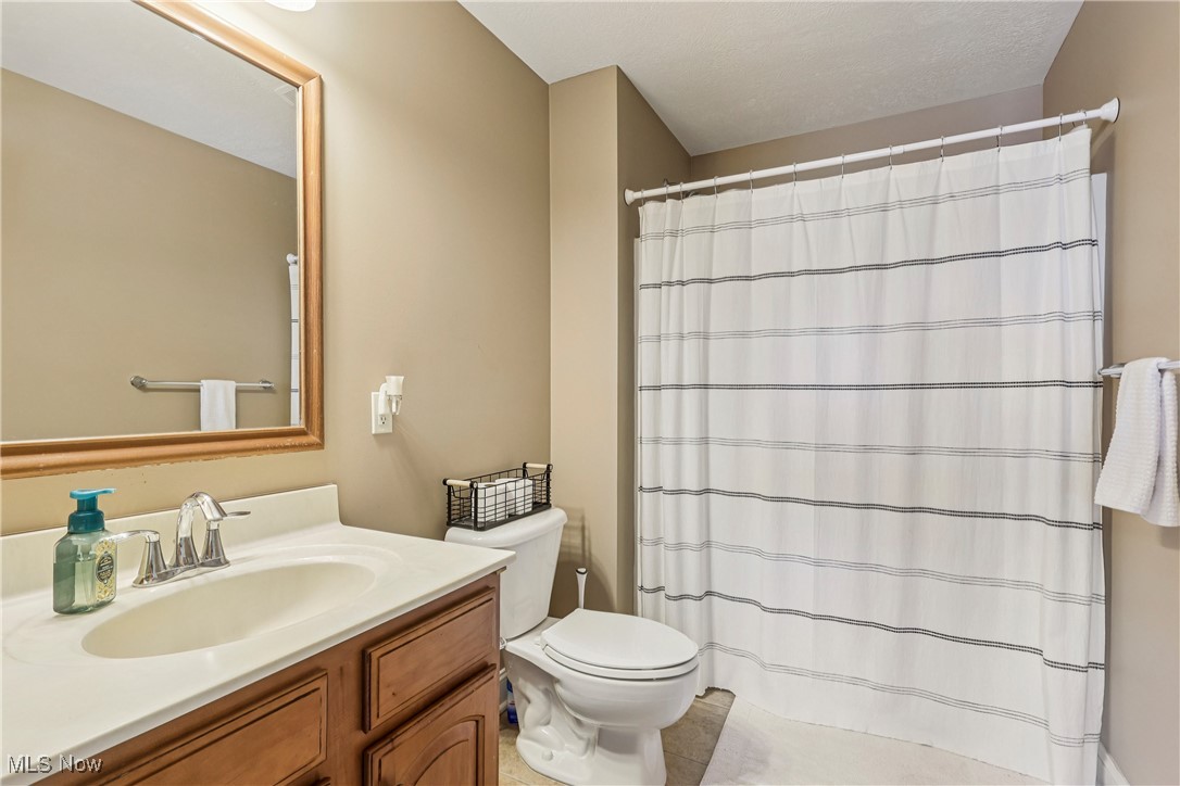 210 Lookout Point Aurora OH 44202