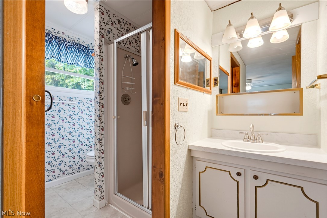 6240 Woodard Road Andover OH 44003