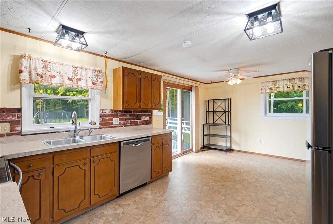 6240 Woodard Road Andover OH 44003