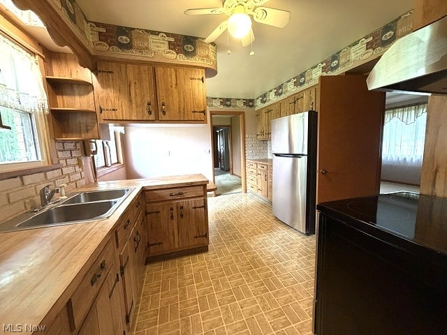 671 Centennial Street Geneva OH 44041