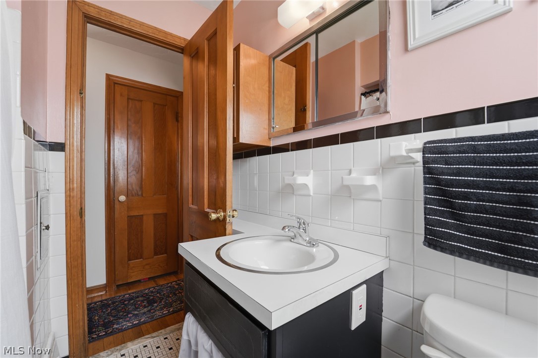 1629 Curry Road Lyndhurst OH 44124