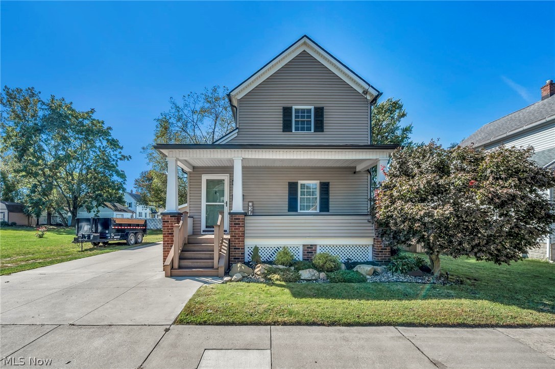 128 15th Street NW Barberton OH 44203