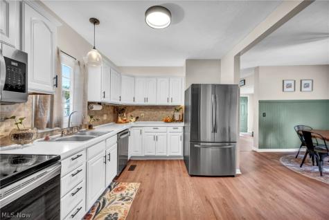 128 15th Street NW Barberton OH 44203
