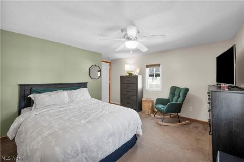 128 15th Street NW Barberton OH 44203