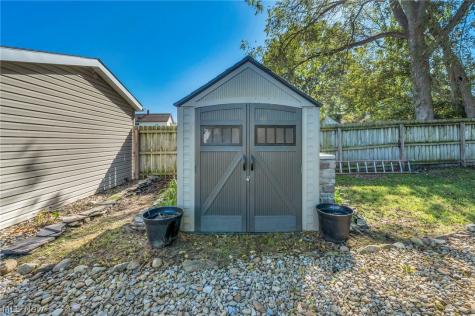 128 15th Street NW Barberton OH 44203