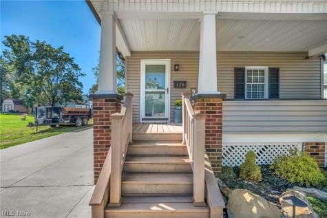 128 15th Street NW Barberton OH 44203