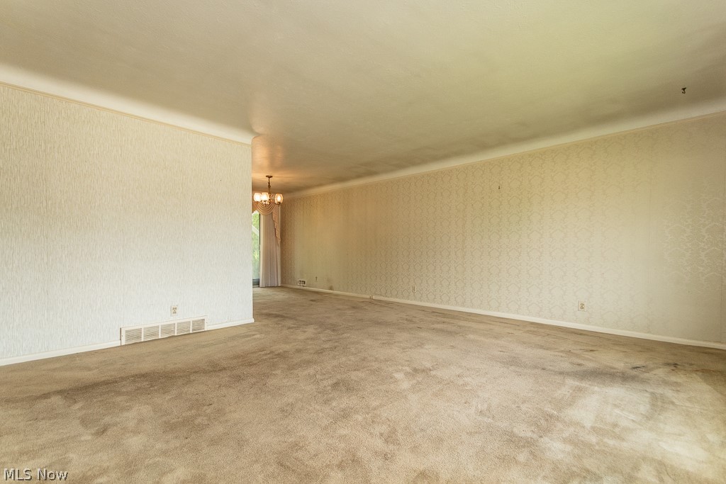 73 E Parkleigh Drive Seven Hills OH 44131