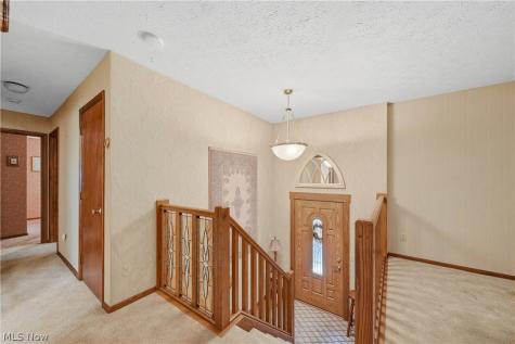 6180 Chesham Avenue NE Canton OH 44721