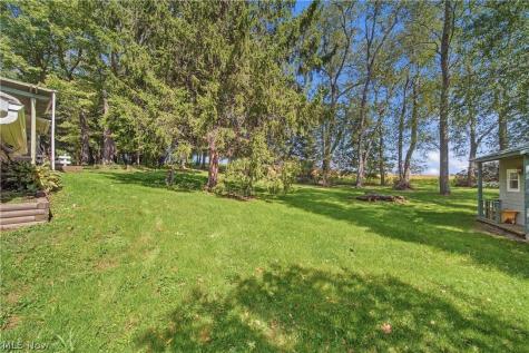 6180 Chesham Avenue NE Canton OH 44721