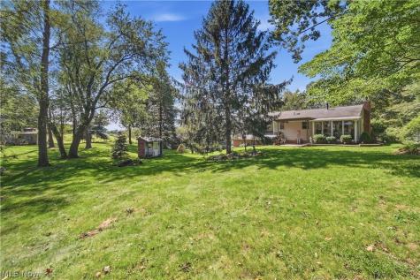 6180 Chesham Avenue NE Canton OH 44721
